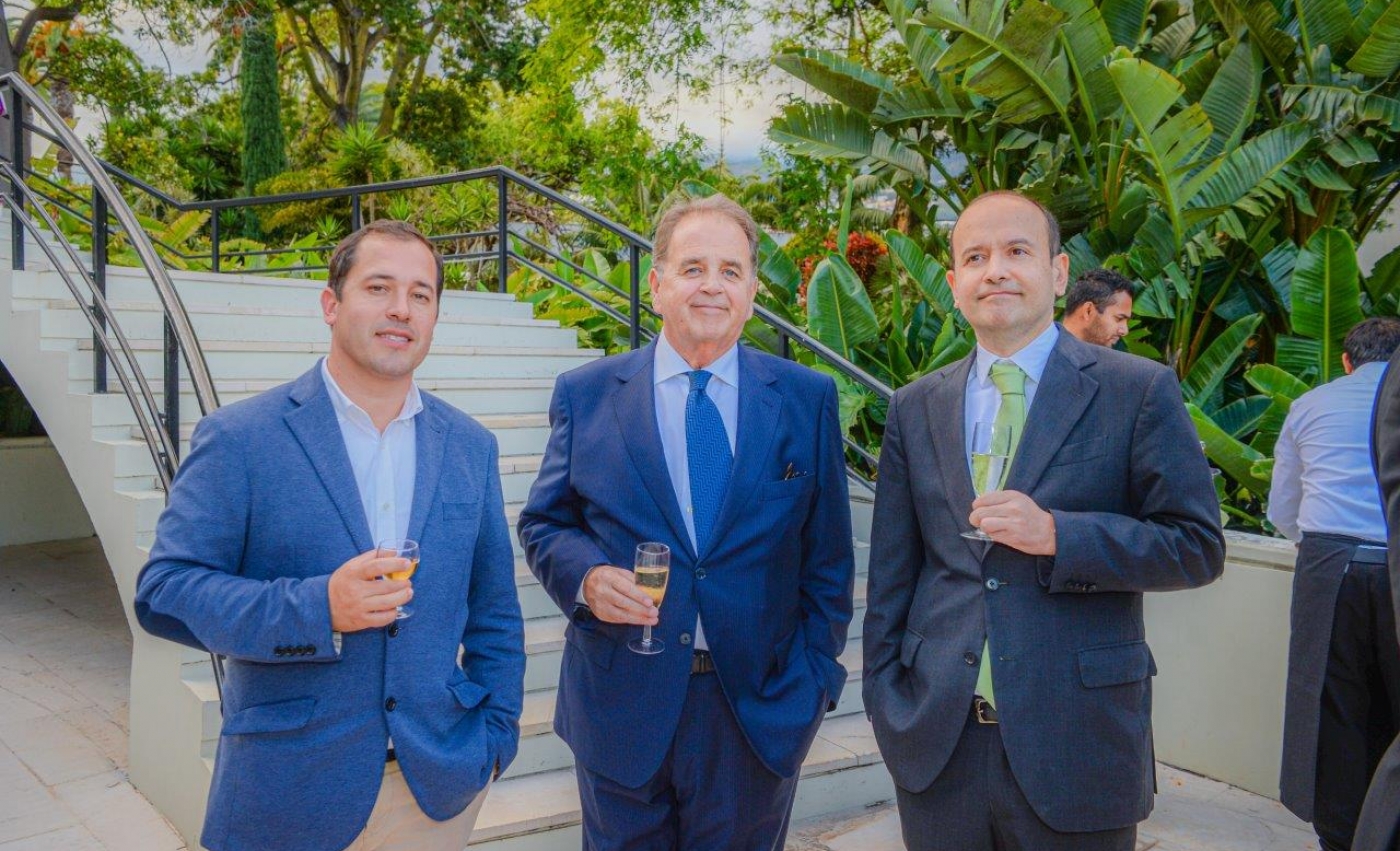 p2324-0126 p2324-0126