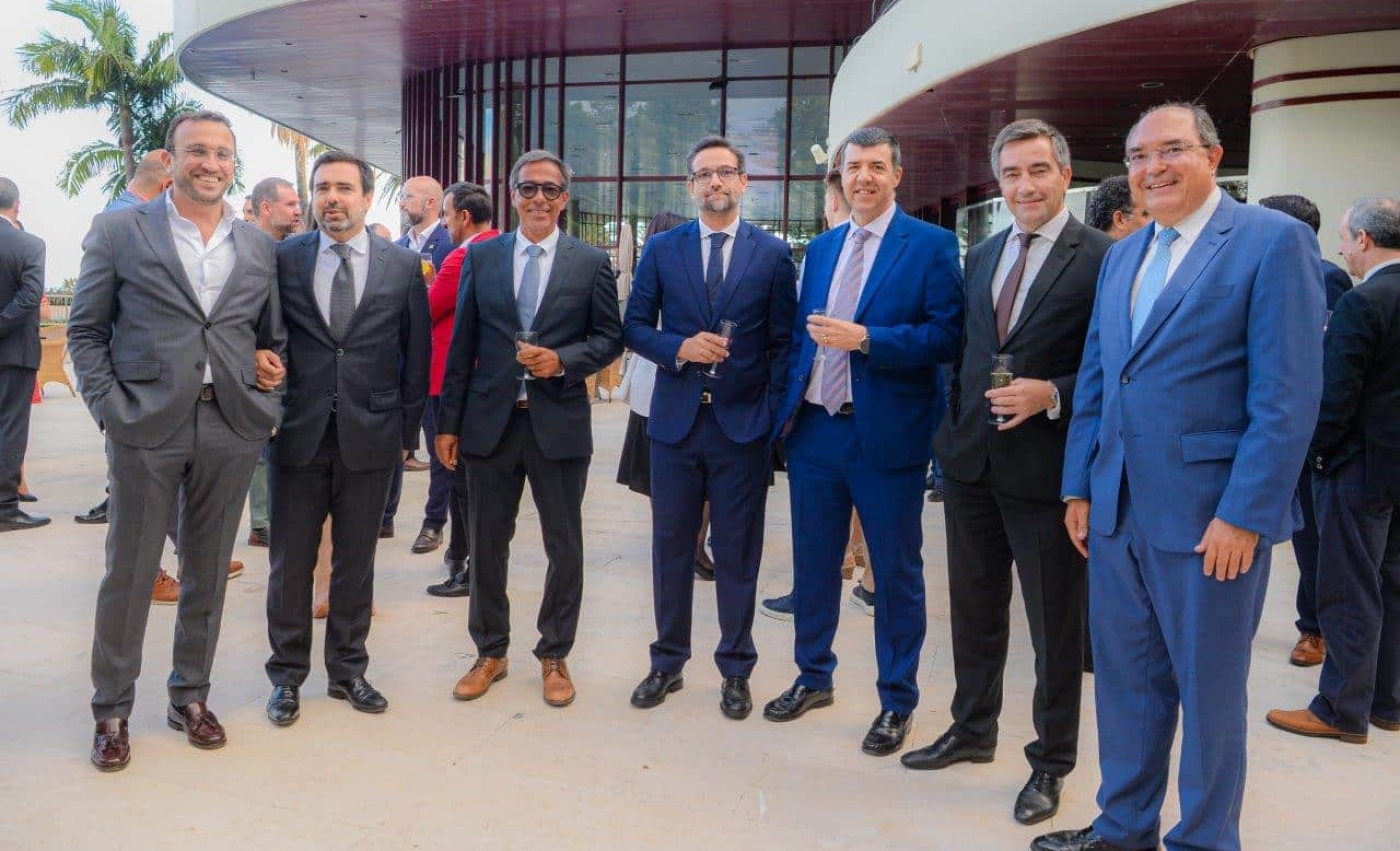 p2324-0136 p2324-0136