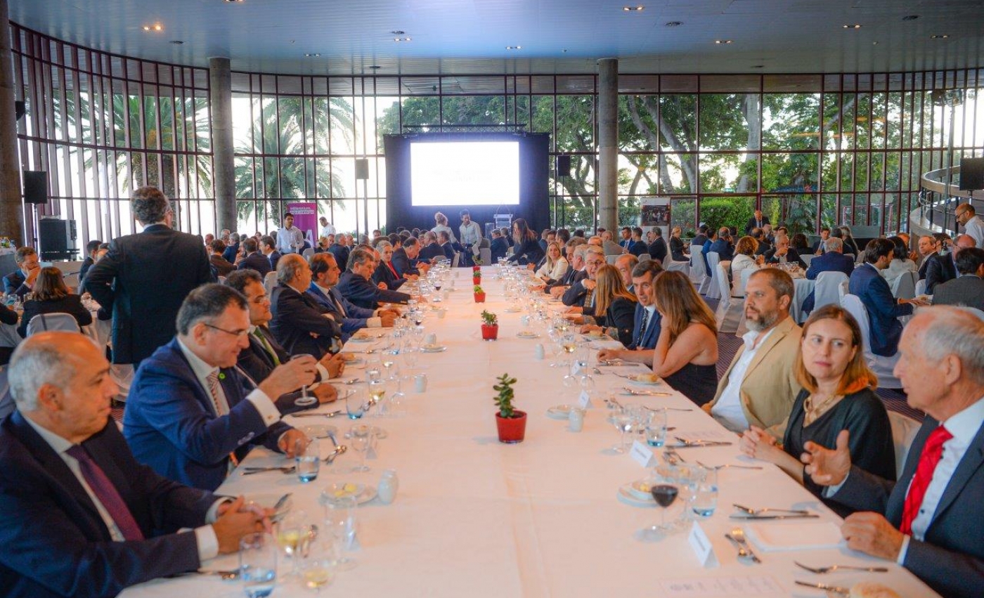 p2324-0558 p2324-0558