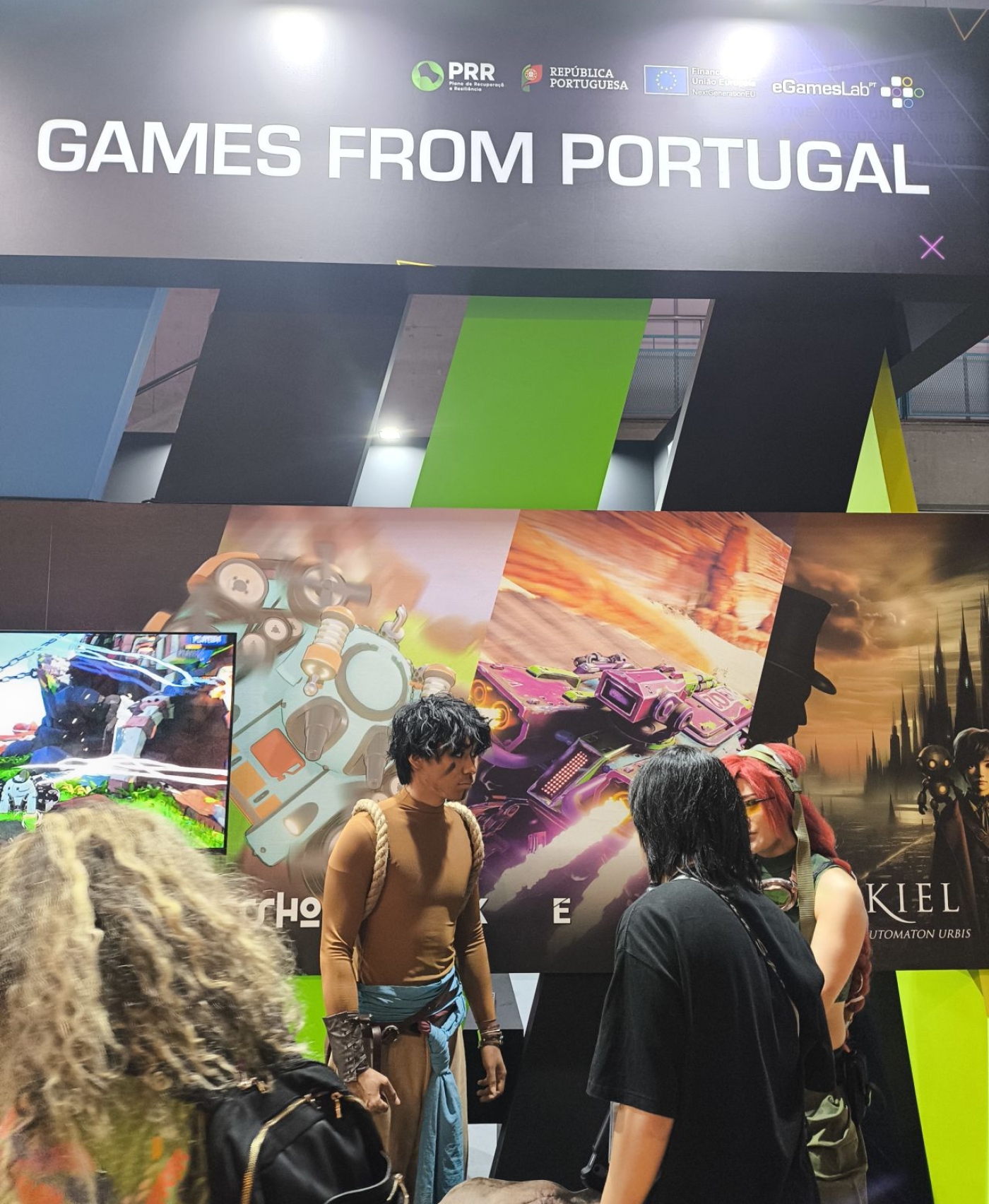 1759323397248